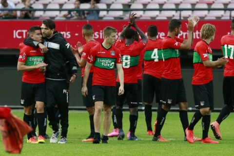 Ohne Empathie geht es nicht: Peter Hyballa mit seinem Team aus Nijmegen.